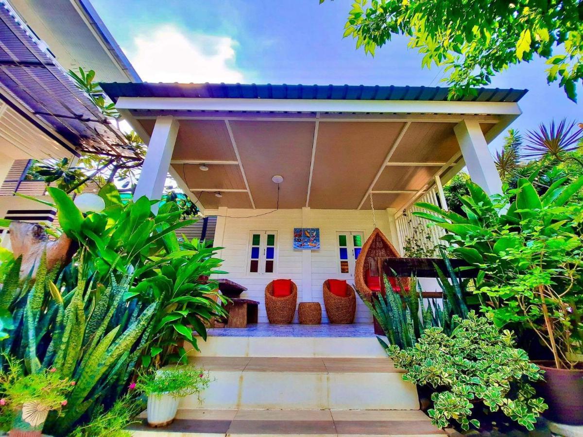 Koh Larn Riviera Hotel Екстериор снимка