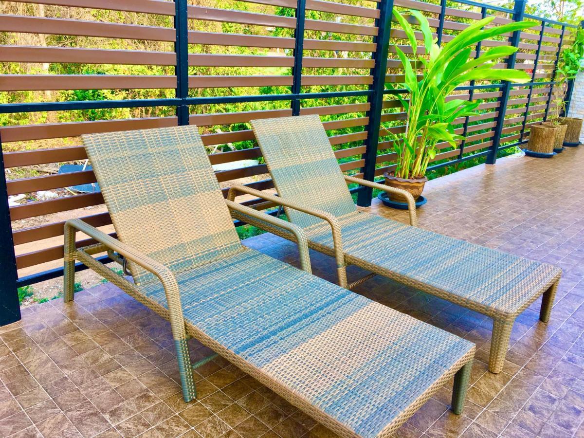 Koh Larn Riviera Hotel Екстериор снимка