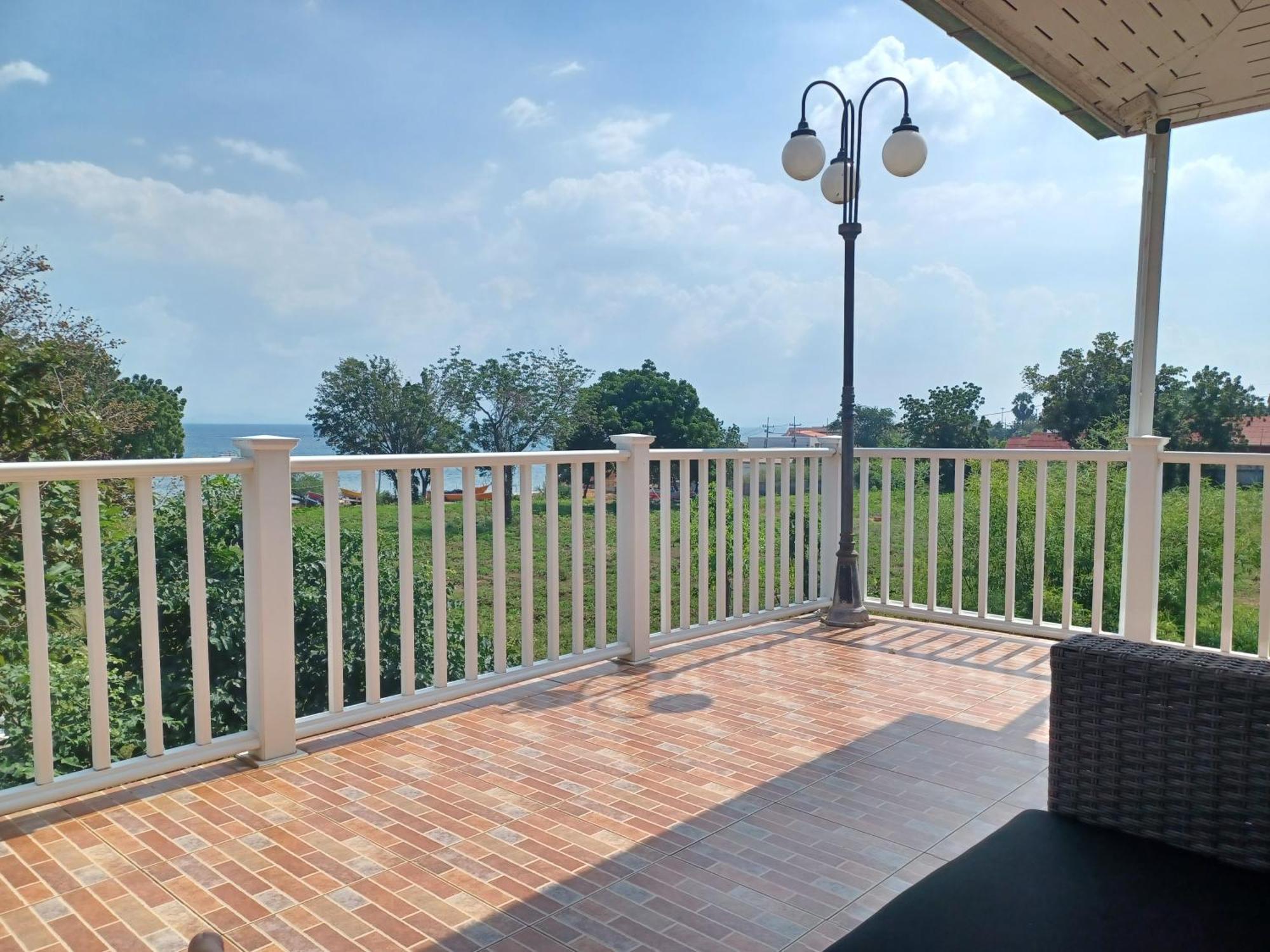 Koh Larn Riviera Hotel Екстериор снимка