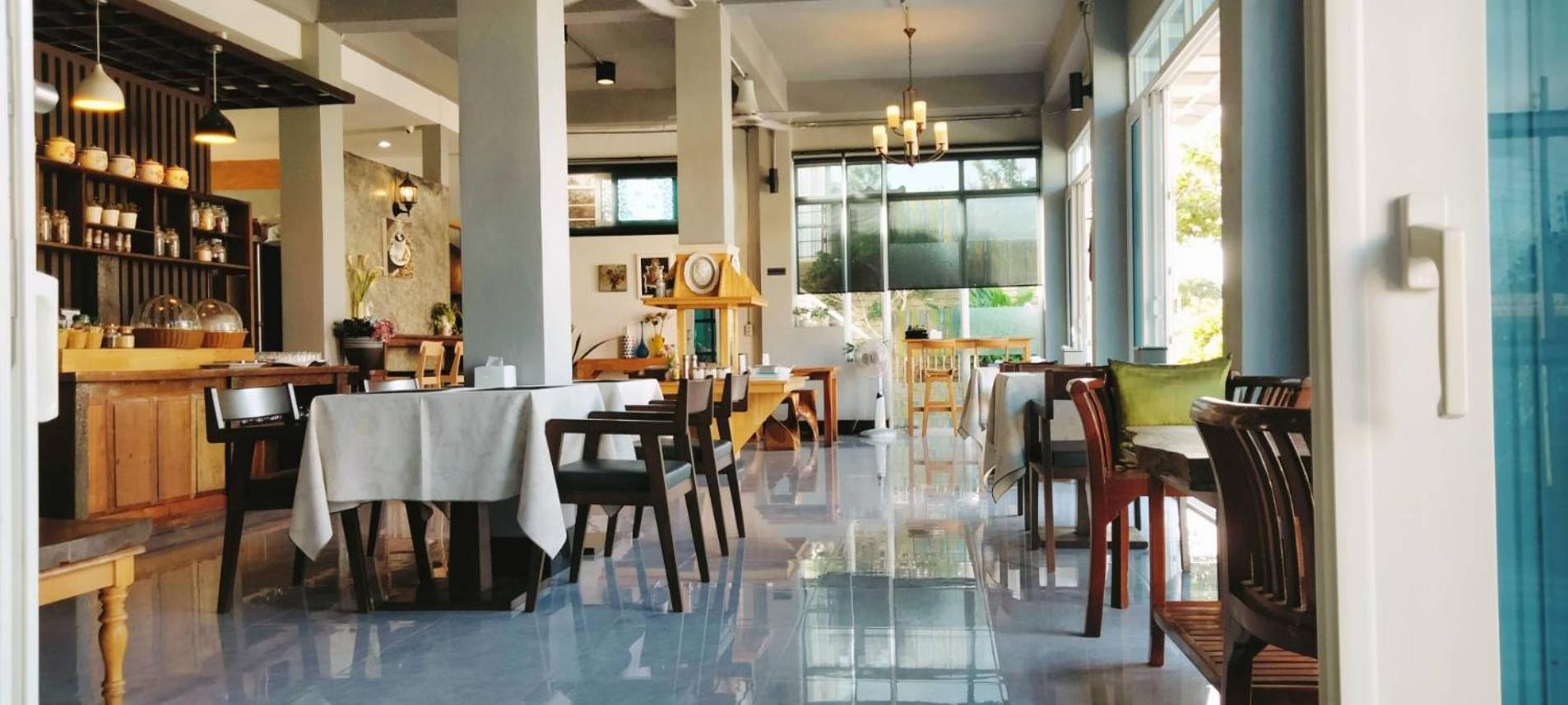 Koh Larn Riviera Hotel Екстериор снимка